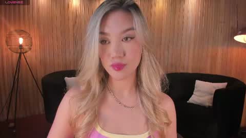 Snapshot of rebeccahudson_ chatting on 06.28.26 Rebe online show from 06.28.26