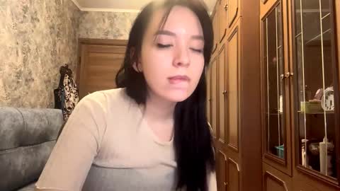 Snapshot of rebeckakirscht chatting on 12.05.25 Sofia online show from 12.05.25