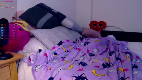 Snapshot of rebekahrayne_ chatting on 01.24.25 Beks  online show from 01.24.25