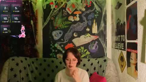 Lara online show from 11.28.25