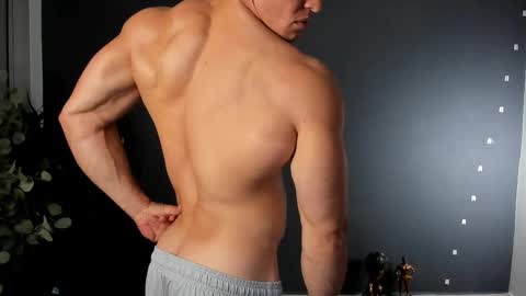 twitter REECET26 instagram RECCETAYLOR online show from 02.22.25