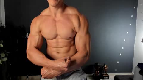 twitter REECET26 instagram RECCETAYLOR online show from 02.25.25