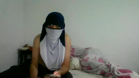 Snapshot of red_and_black_masks chatting on 06.19.26 red_and_black_masks online show from 06.19.26