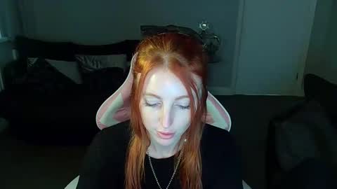 Red -  online show from 01.06.25