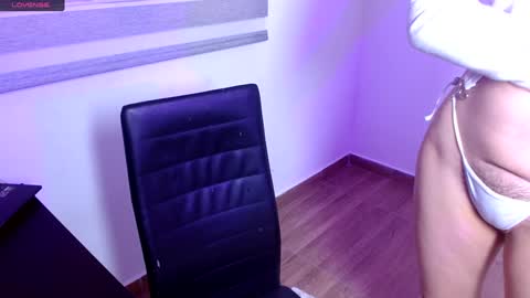 IG   OF red moonn online show from 12.14.24