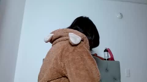 IG   OF red moonn online show from 02.09.25