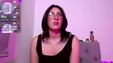 IG   OF red moonn online show from 02.12.25