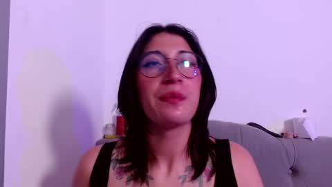 IG   OF red moonn online show from 02.18.25