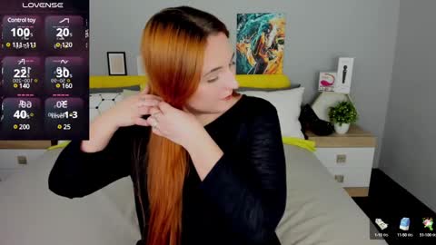 Lessy Fox online show from 03.07.25