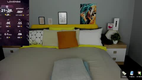 Lessy Fox online show from 03.08.25