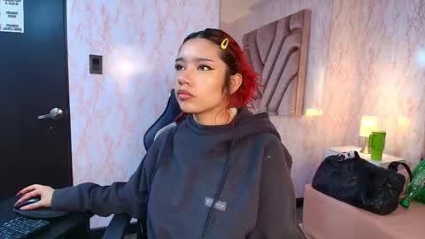 red_pandaa online show from 02.01.26