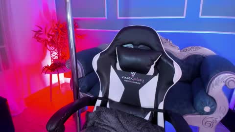     online show from 02.25.26