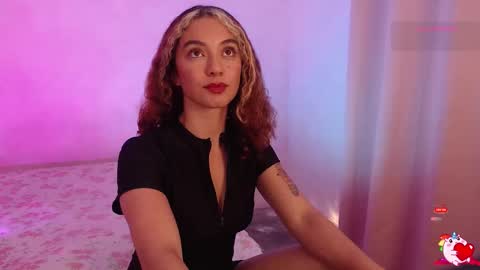 red_velvett0 online show from 11.20.25