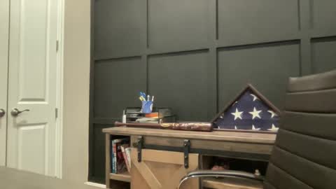 Snapshot of redbull1414 chatting on 02.18.25 RedBull online show from 02.18.25