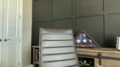 Snapshot of redbull1414 chatting on 10.20.25 RedBull online show from 10.20.25