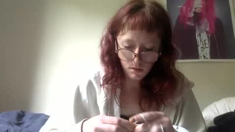 Snapshot of redcassie666 chatting on 04.28.26 redcassie666 online show from 04.28.26
