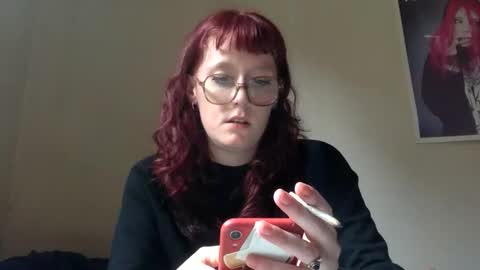 Snapshot of redcassie666 chatting on 05.19.26 redcassie666 online show from 05.19.26