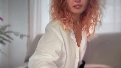 reddgirll online show from 10.23.25