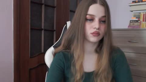 Lily online show from 10.28.25