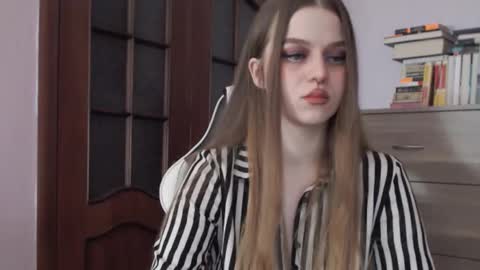 Lily online show from 11.13.25