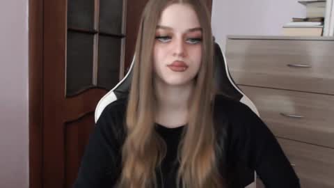 Lily online show from 02.24.26