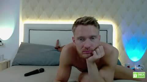 Snapshot of redheadxxl chatting on 07.18.26 Steve Blond online show from 07.18.26