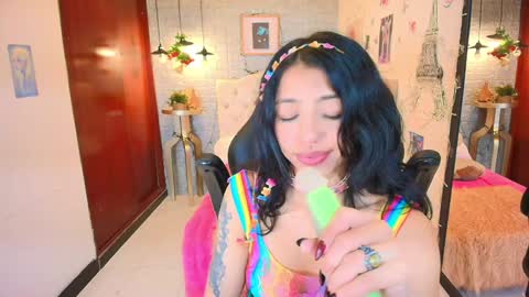 Snapshot of redhotter_ chatting on 01.30.25 Lili Lopez online show from 01.30.25