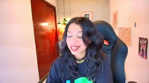 Snapshot of redhotter_ chatting on 02.21.25 Lili Lopez online show from 02.21.25