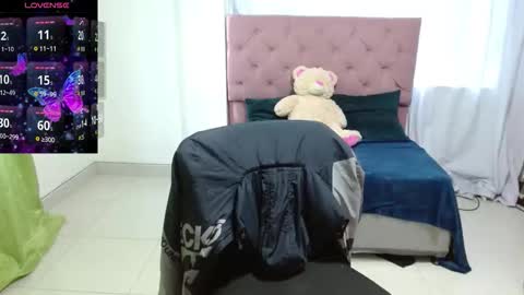 redlips_f_w online show from 02.24.26