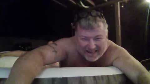 Snapshot of redpole4u chatting on 10.28.25 redpole4u online show from 10.28.25