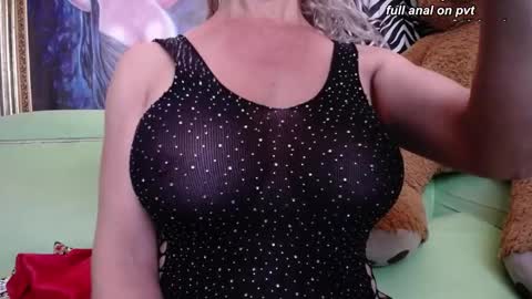 MIA online show from 10.04.25