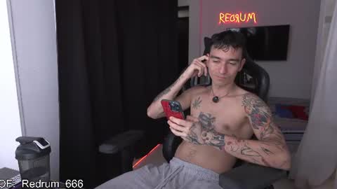 Snapshot of redrum_696 chatting on 07.11.26 Red online show from 07.11.26