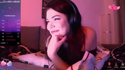 Snapshot of redyari chatting on 12.08.24 Red online show from 12.08.24