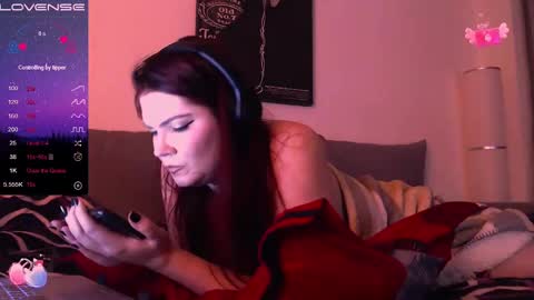 Snapshot of redyari chatting on 01.25.25 Red online show from 01.25.25