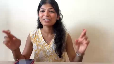 Snapshot of reenakeeny chatting on 07.29.26 Alika online show from 07.29.26