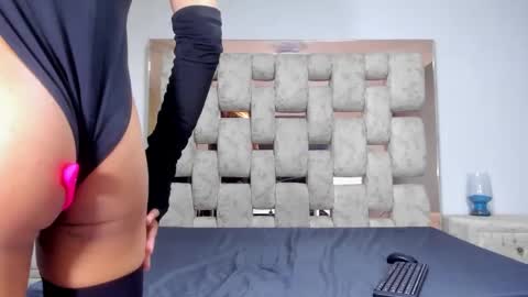 Regantaylor online show from 11.27.25