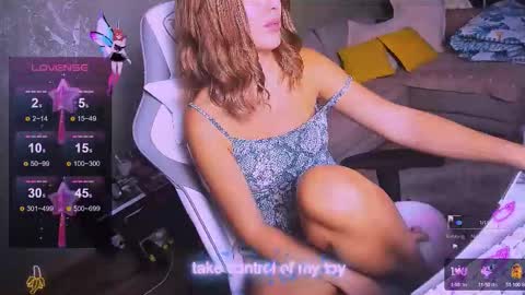 reggieMeow online show from 10.13.25