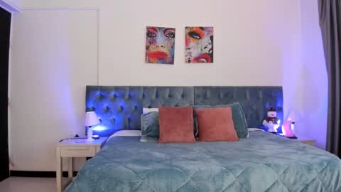 Regina online show from 11.22.25