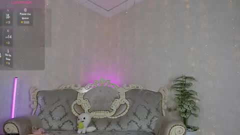 Snapshot of rei_ramiki chatting on 09.13.25 Rei online show from 09.13.25
