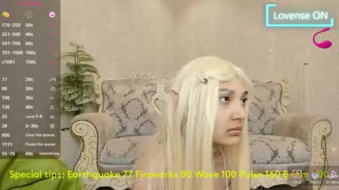 Snapshot of rei_ramiki chatting on 09.27.25 Rei online show from 09.27.25