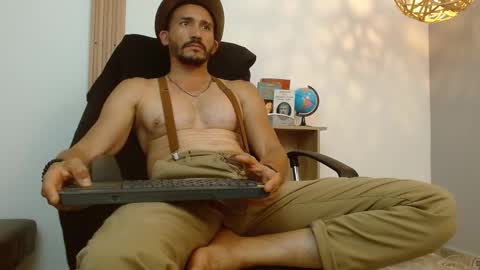   REIKO  online show from 02.06.25