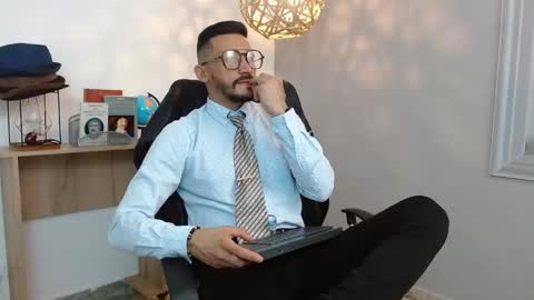   REIKO  online show from 02.22.25