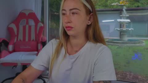 reina cummings online show from 09.30.25