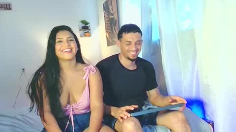Snapshot of reina_paola chatting on 12.03.24 paola online show from 12.03.24