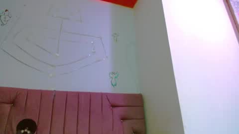 Snapshot of reiv_femboy chatting on 05.30.26 reiv_femboy online show from 05.30.26
