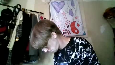 Snapshot of relytburns420 chatting on 06.24.26 tylerBurnham online show from 06.24.26