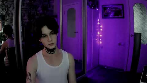 Snapshot of remitrash chatting on 09.12.25 RemiTrash online show from 09.12.25