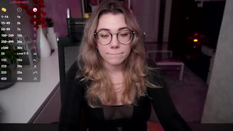 Snapshot of remywild chatting on 10.29.25 RemyWild online show from 10.29.25