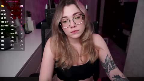 Snapshot of remywild chatting on 10.30.25 RemyWild online show from 10.30.25