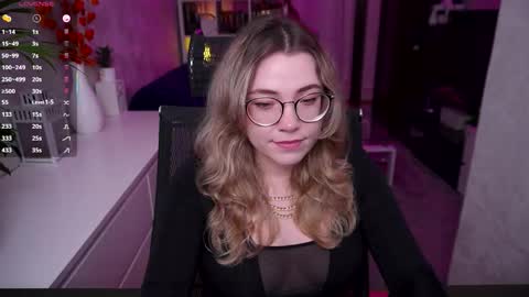 Snapshot of remywild chatting on 11.13.25 RemyWild online show from 11.13.25